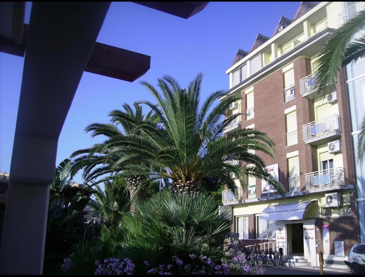 Hotel La Perla Cupra Marittima Exterior photo